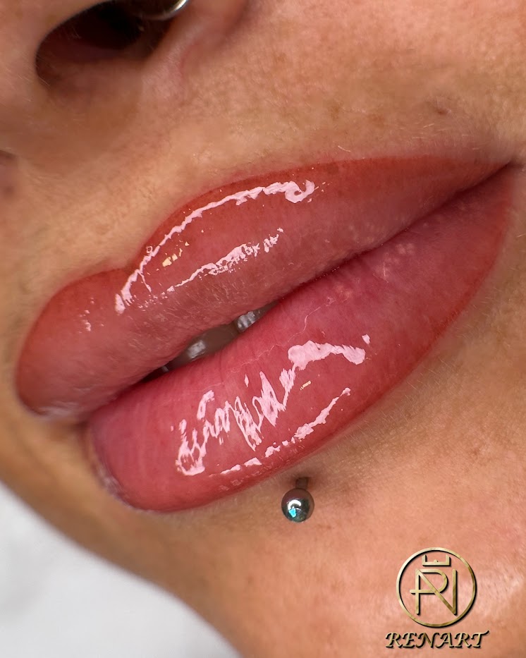 5FAE7493-4592-4892-B869-C07BE2EADEDA